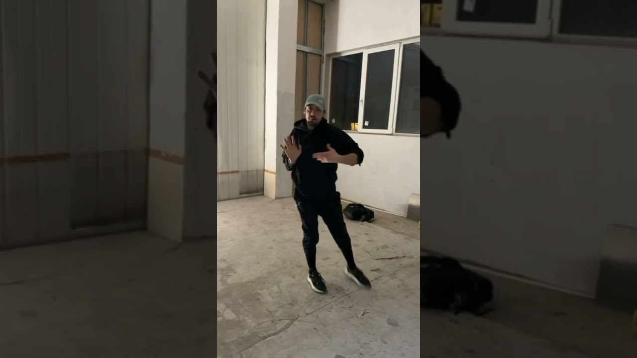 Roman Blazhkiv — short